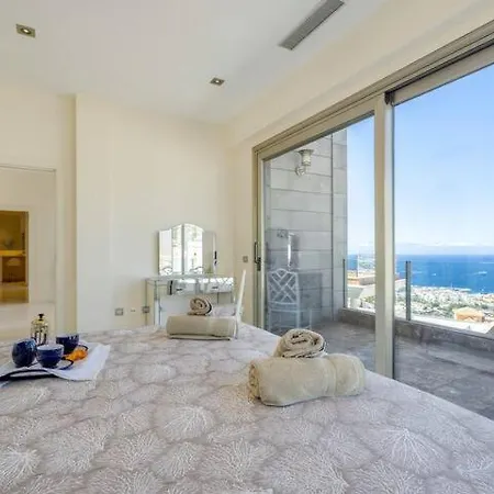Readhostprofile&scan! Luxury 4-bedroom With Pool Антіб